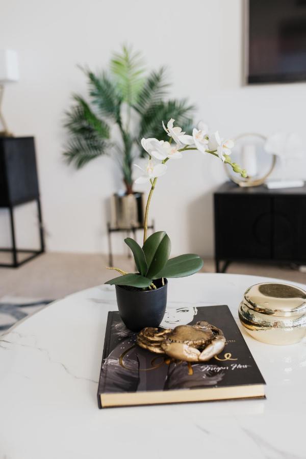 Circle On Cavill Free Parking Apartment โกลด์โคสต์ ภายนอก รูปภาพ