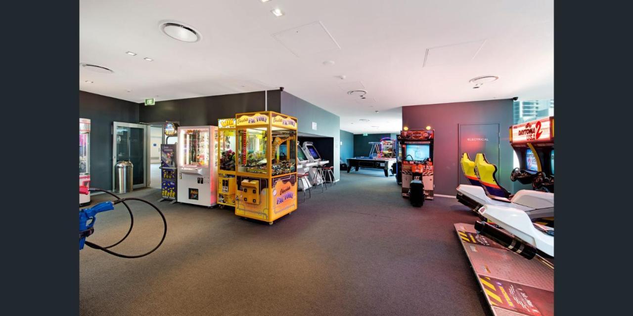 Circle On Cavill Free Parking Apartment โกลด์โคสต์ ภายนอก รูปภาพ