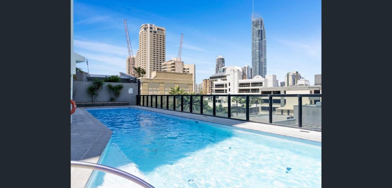 Circle On Cavill Free Parking Apartment โกลด์โคสต์ ภายนอก รูปภาพ