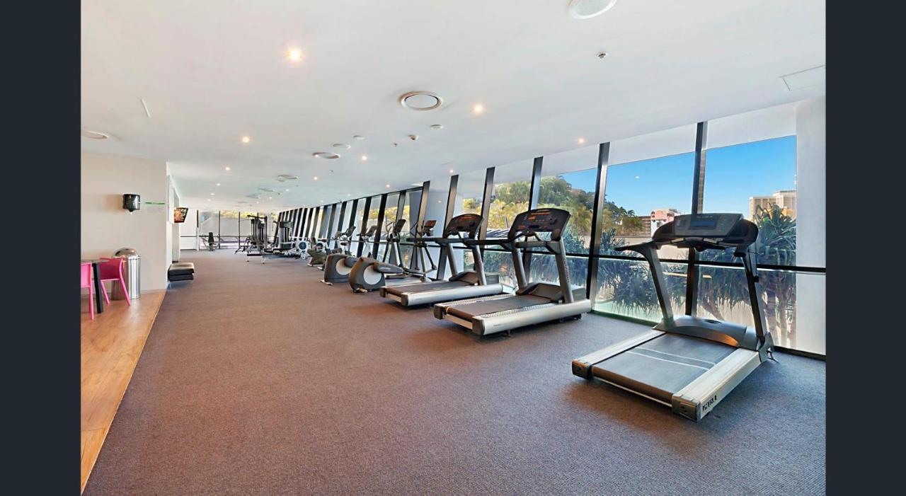 Circle On Cavill Free Parking Apartment โกลด์โคสต์ ภายนอก รูปภาพ