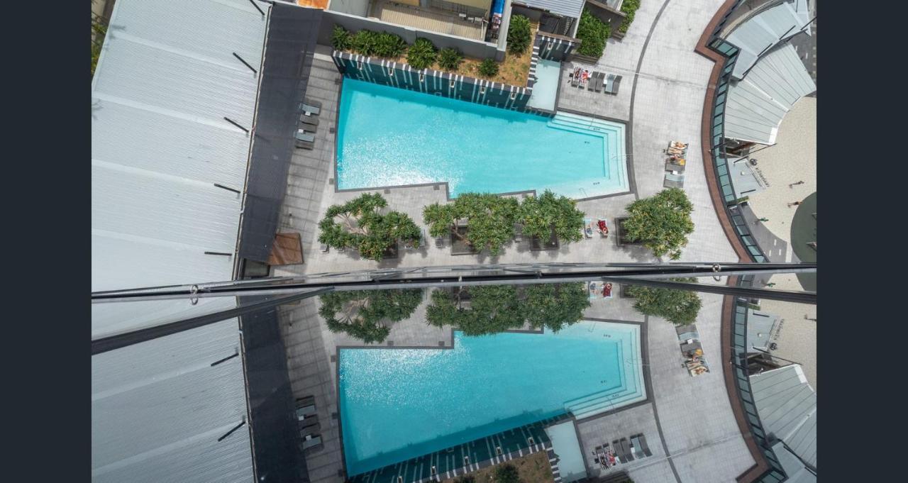 Circle On Cavill Free Parking Apartment โกลด์โคสต์ ภายนอก รูปภาพ