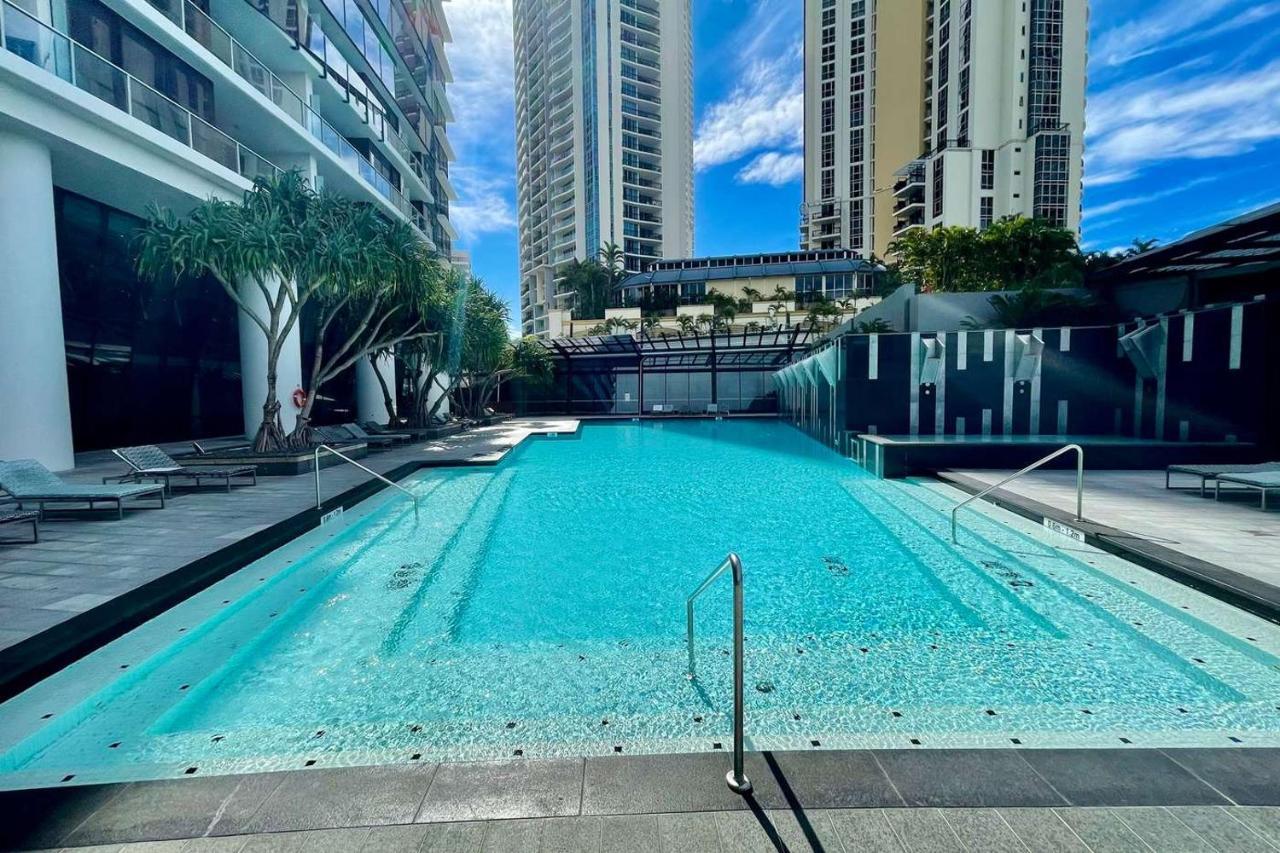Circle On Cavill Free Parking Apartment โกลด์โคสต์ ภายนอก รูปภาพ